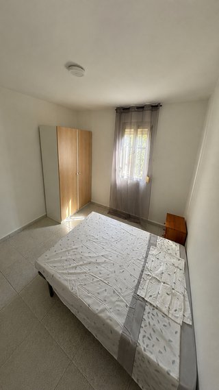 Amplio vivienda de 4 habitaciones con gran patio