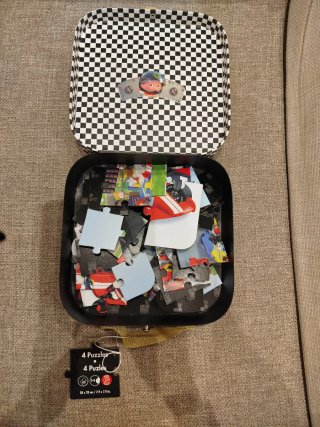 Maleta 4 Puzzles Janod Fórmula 1