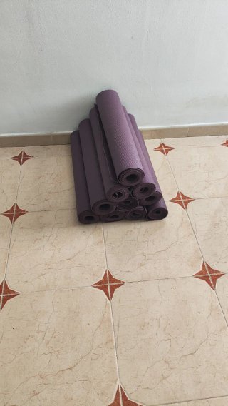10 Esterillas Moradas Yoga Pilates