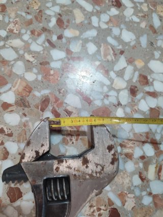 Llave inglesa IREGA N°77-18 Acero