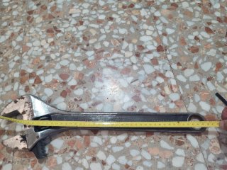 Llave inglesa IREGA N°77-18 Acero