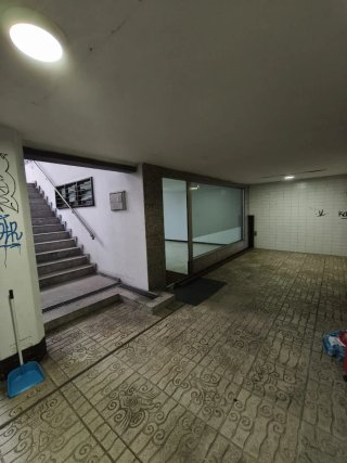 Local, bajo comercial en  Linares Rivas