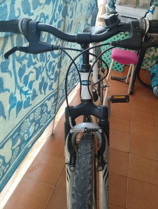 Bicicleta Decathlon Blanca
