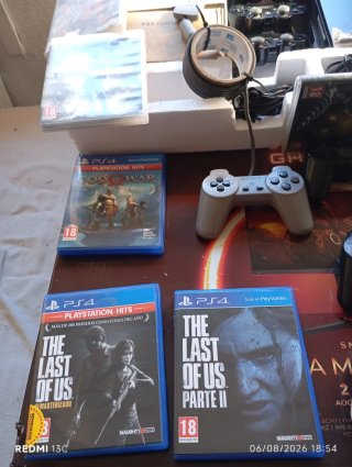 Consola PS1 y PS3 con 10 mandos y juegos