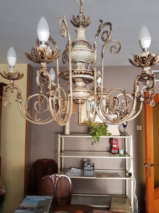 Mesa comedor y 6 sillas con lámpara