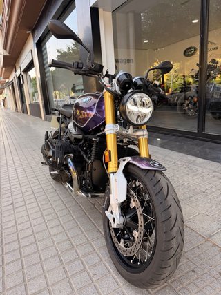 BMW R nine T Naked Morado/Dorado