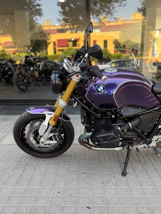 BMW R nine T Naked Morado/Dorado