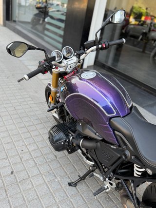 BMW R nine T Naked Morado/Dorado