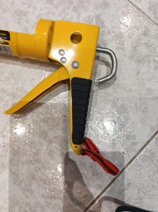 Pistola de Silicona Amarilla