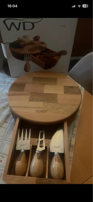 Tagliere WD in legno