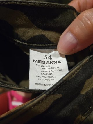 Conjunto Calças e Casaco Camuflado