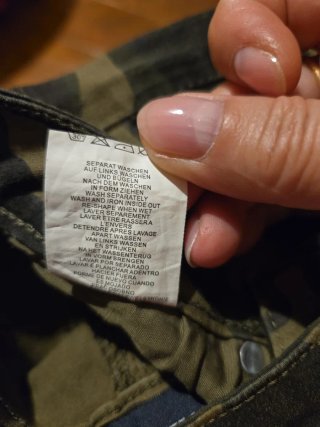 Conjunto Calças e Casaco Camuflado