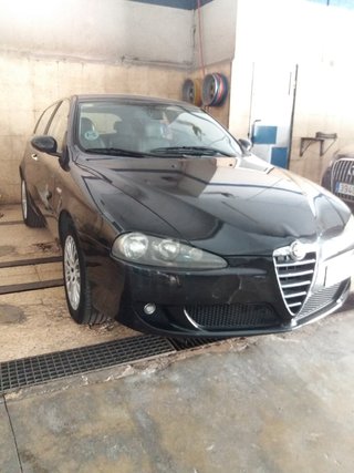 Alfa Romeo 147 2005