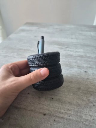 Portapenne vintage gomme