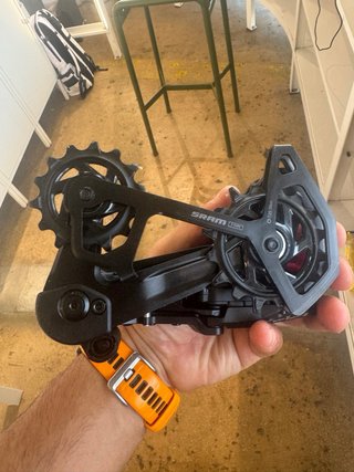 Cambio SRAM S-Series Electrónico