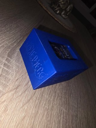 Caja para mazos de One Piece TCG.