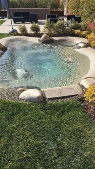 Piscina de lujo mármol y piedra