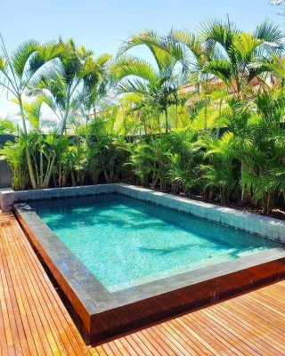 Piscina de lujo mármol y piedra