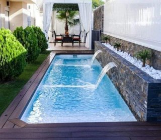 Piscina de lujo mármol y piedra
