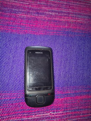 Móvil Nokia C2 Negro
