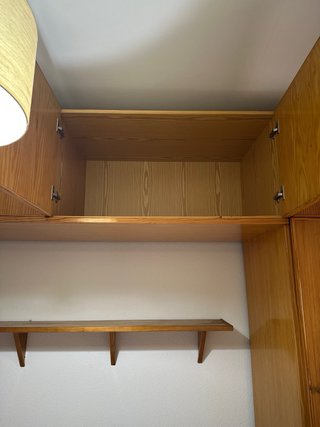 Conjunto habitación: armario y cama 90.