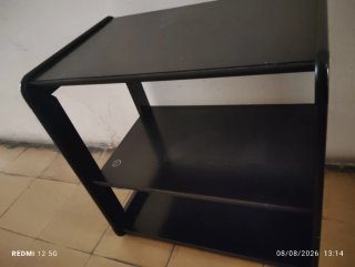 Mesa de TV negra