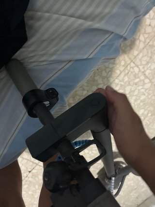 Patinete eléctrico negro