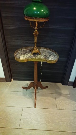 Mesita auxiliar riñonera antigua