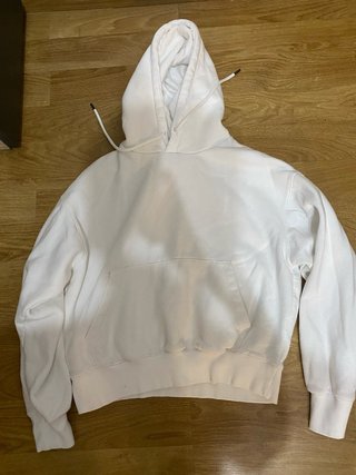 Estoy vendiendo ropa vieja variada, talla mediana.
