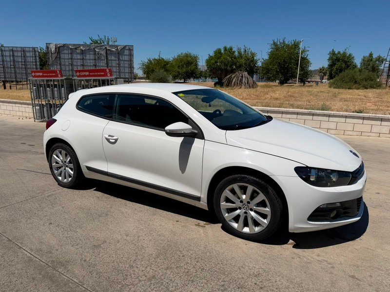 Volkswagen Scirocco 2.0 TDI DSG 2011