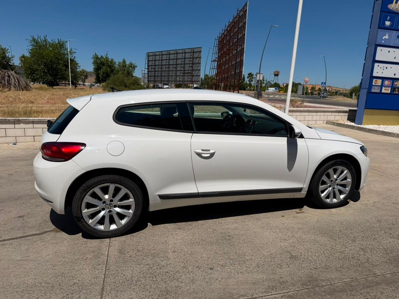 Volkswagen Scirocco 2.0 TDI DSG 2011, foto 2