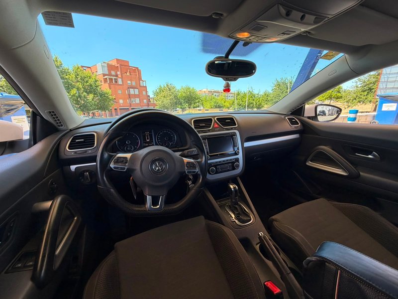 Volkswagen Scirocco 2.0 TDI DSG 2011, foto 12