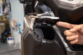 Tapa compartimento NMAX 125 (2020-2023)