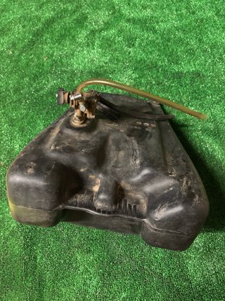 Depósito combustible Suzuki LTZ