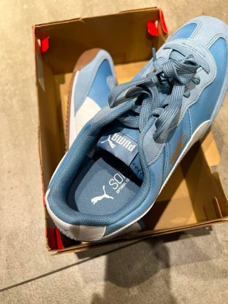 Deportivas Puma Azules y Blancas varios números