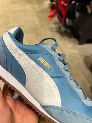 Deportivas Puma Azules y Blancas varios números