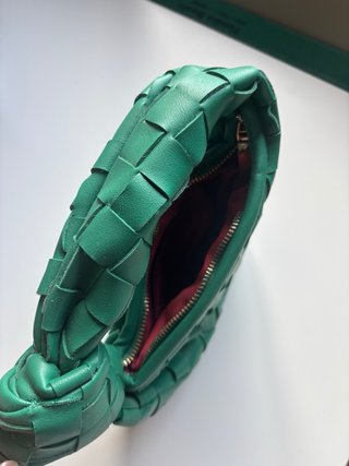 Bolso cuerina trenzada verde loro