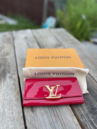 Louis Vuitton Cartera Roja/Fucsia