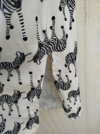Vestido con estampado de cebras