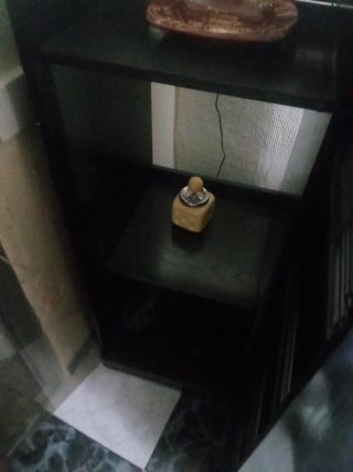 Mueble para vinilos y equipo de música