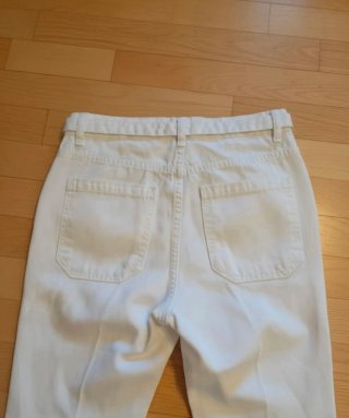 Calças Branco cru da Bershka com Cinto