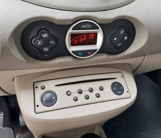 RENAULT TWINGO 1.2i 16v 75cv INITIALE PARIS!!!