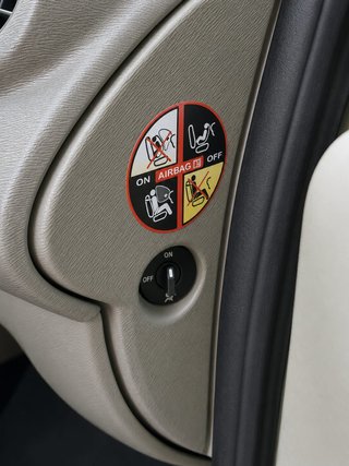 RENAULT TWINGO 1.2i 16v 75cv INITIALE PARIS!!!