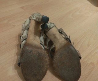 Sandalias Gucci Piel Beige y Dorado