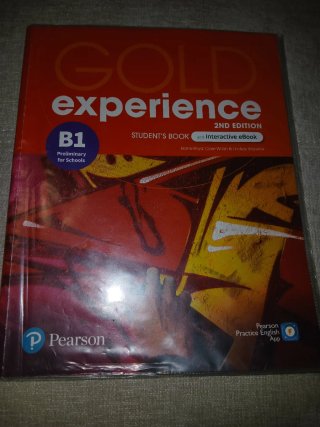 Libro inglés Gold Experience