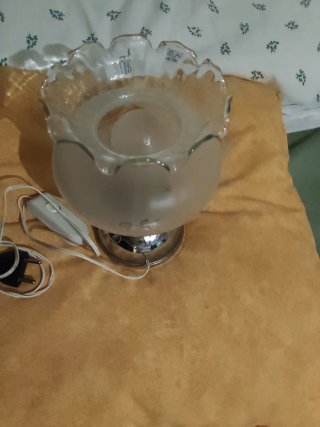 Lámpara de mesa estilo quinqué