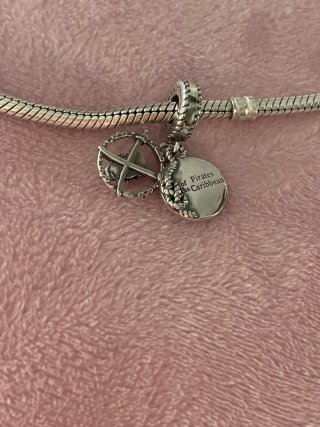 Charm Piratas del Caribe Disney