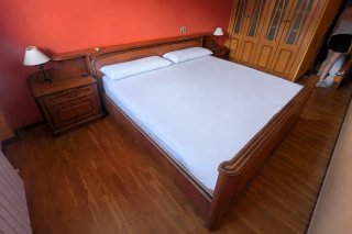 Cama madera maciza con mesitas (YA DESMONTADA)