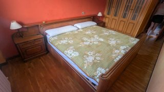 Cama madera maciza con mesitas (YA DESMONTADA)