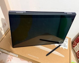 Samsung Galaxy Book4 360 15.6 - 8GB/512GB Gris